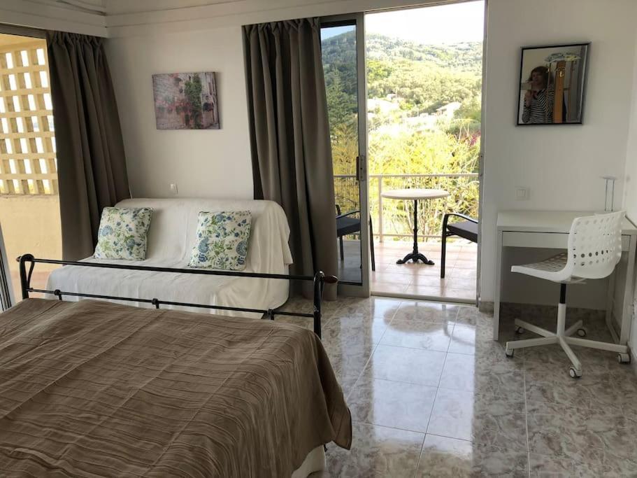 Sea View Apartment With Swimning Pool Mesongí Extérieur photo